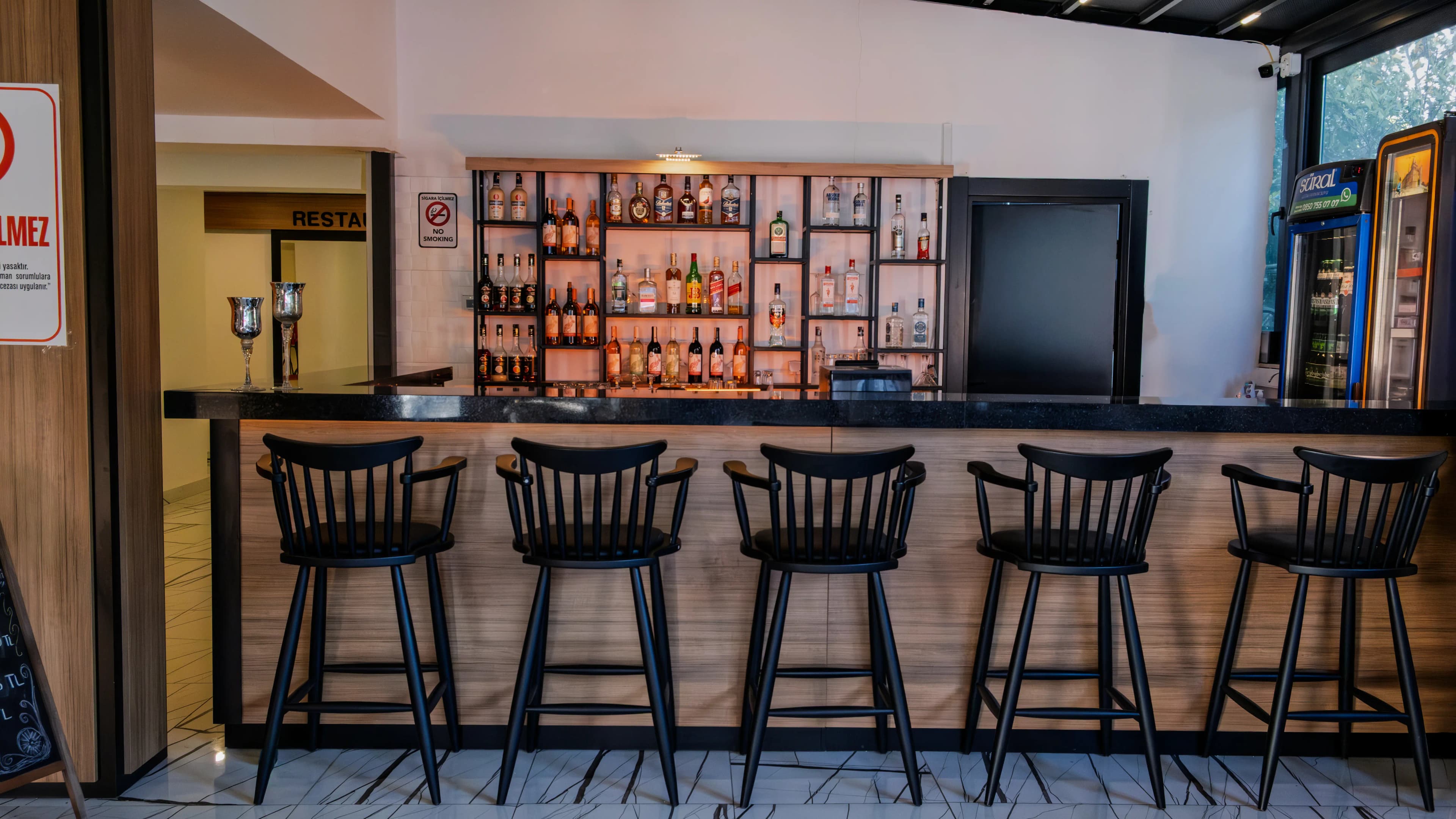 Lobby Bar